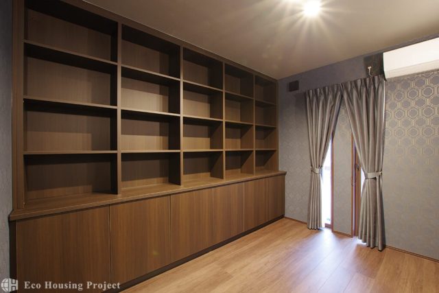 3世帯が暮らす延床80坪ダブルLDKの邸宅！メンテナンスコストも軽減のコートハウス