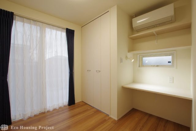 3世帯が暮らす延床80坪ダブルLDKの邸宅！メンテナンスコストも軽減のコートハウス