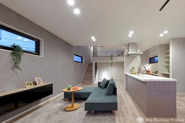 吹き抜けスキップフロア×小下がり和室×アウトドアリビング 家事動線にもこだわった遊び心満載の家