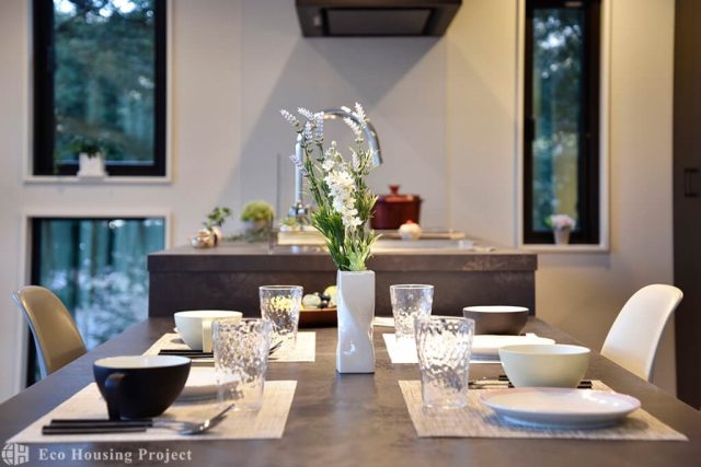 とことん開放感にこだわった２階LDKで借景を楽しむ家