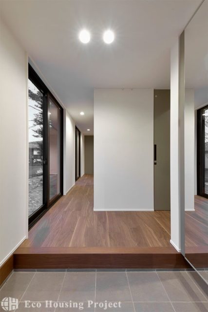 とことん開放感にこだわった２階LDKで借景を楽しむ家