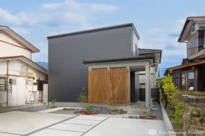 おしゃれな外構が映える和モダンな家