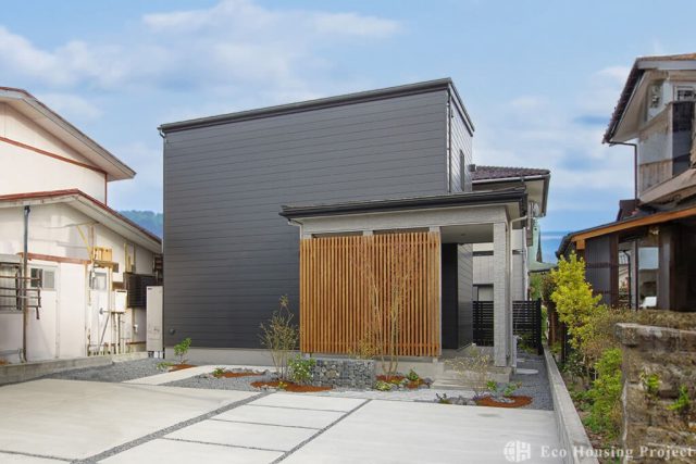 おしゃれな外構が映える和モダンな家