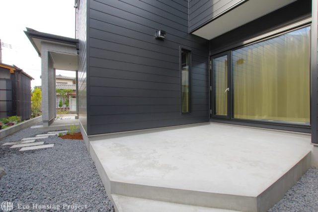 おしゃれな外構が映える和モダンな家