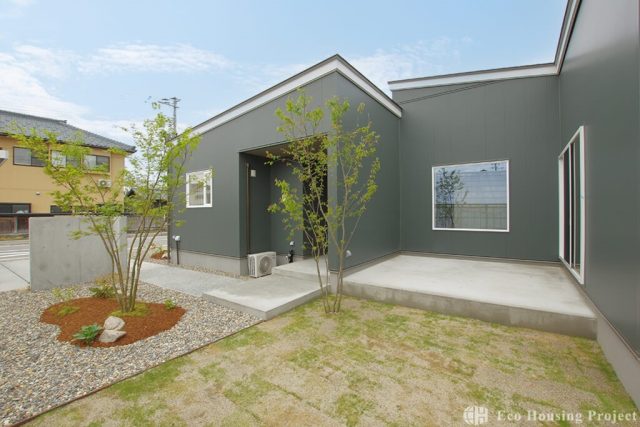 30坪トレンドの平屋！おしゃれな植栽×中庭のある暮らし