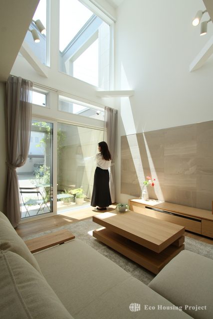 外で趣味を楽しむ、なかにわの家