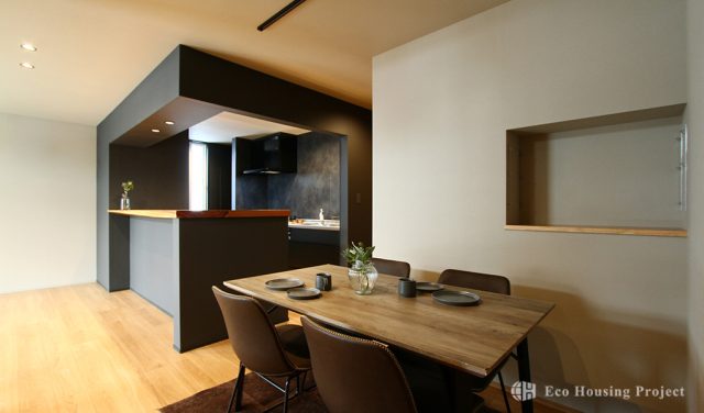 40坪超の大きな平屋!畳リビングがある24帖の広々LDKでくつろぐ和モダンな家