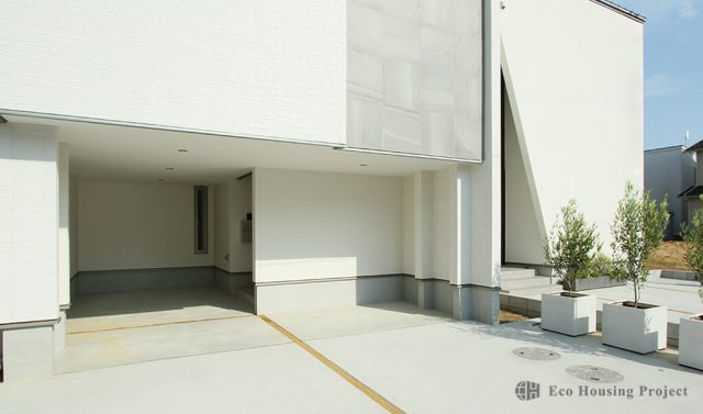 開放感あふれる2階リビング×家事ラクのインナーガレージハウス