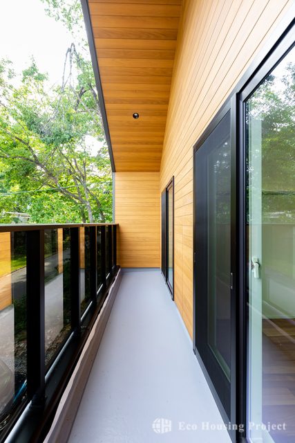 広々ウッドデッキでBBQを愉しむ、四季を感じる家