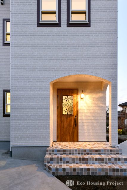 南欧風デザイン×高耐震・高断熱の高性能住宅