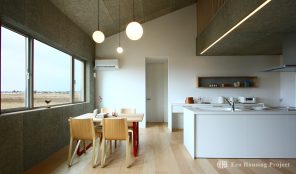 田園風景を望む、開放感あふれるロフト付きLDKの平屋